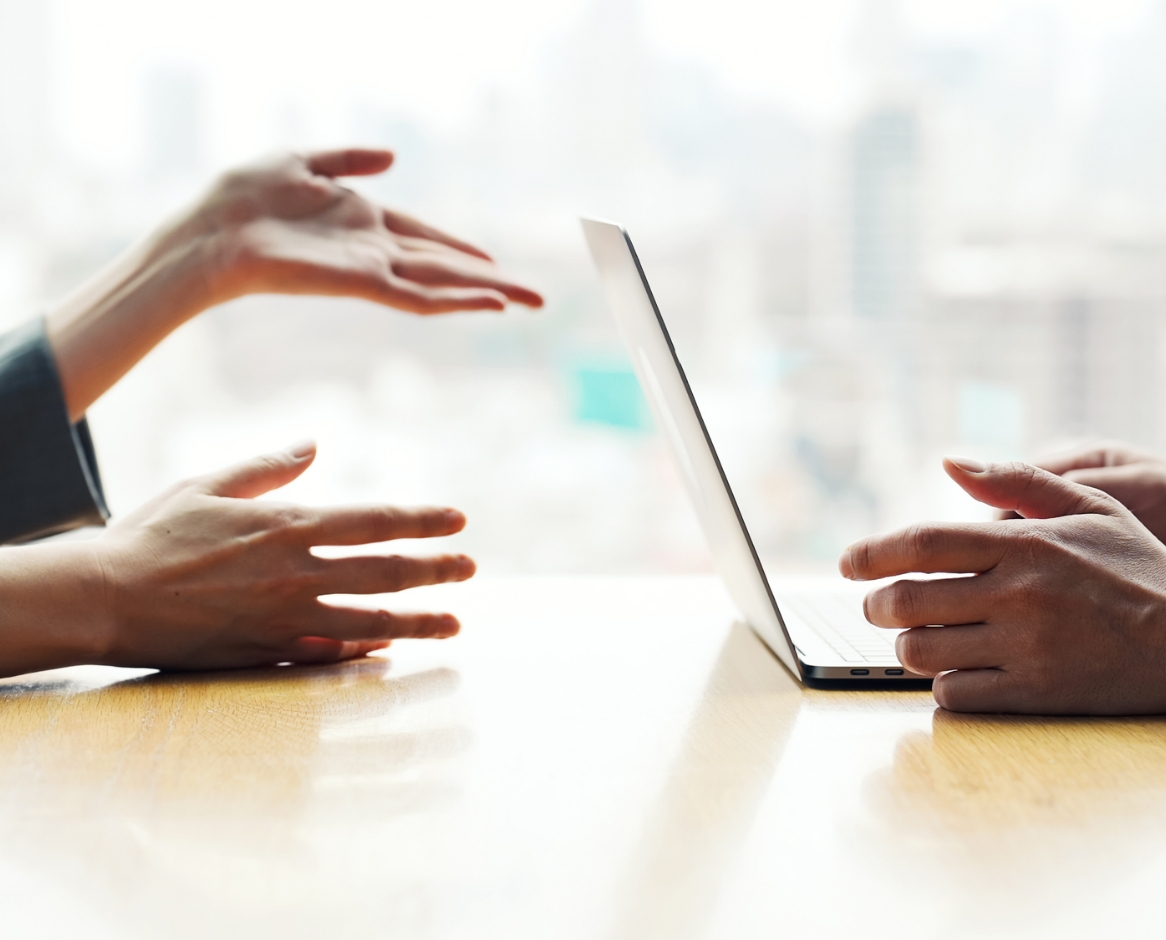 他専門家（証券会社・弁護士・監査法人）と強力に連携